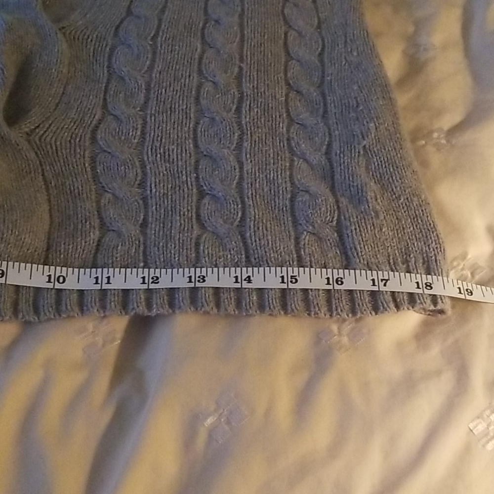 Sweater - Picture 11 of 11